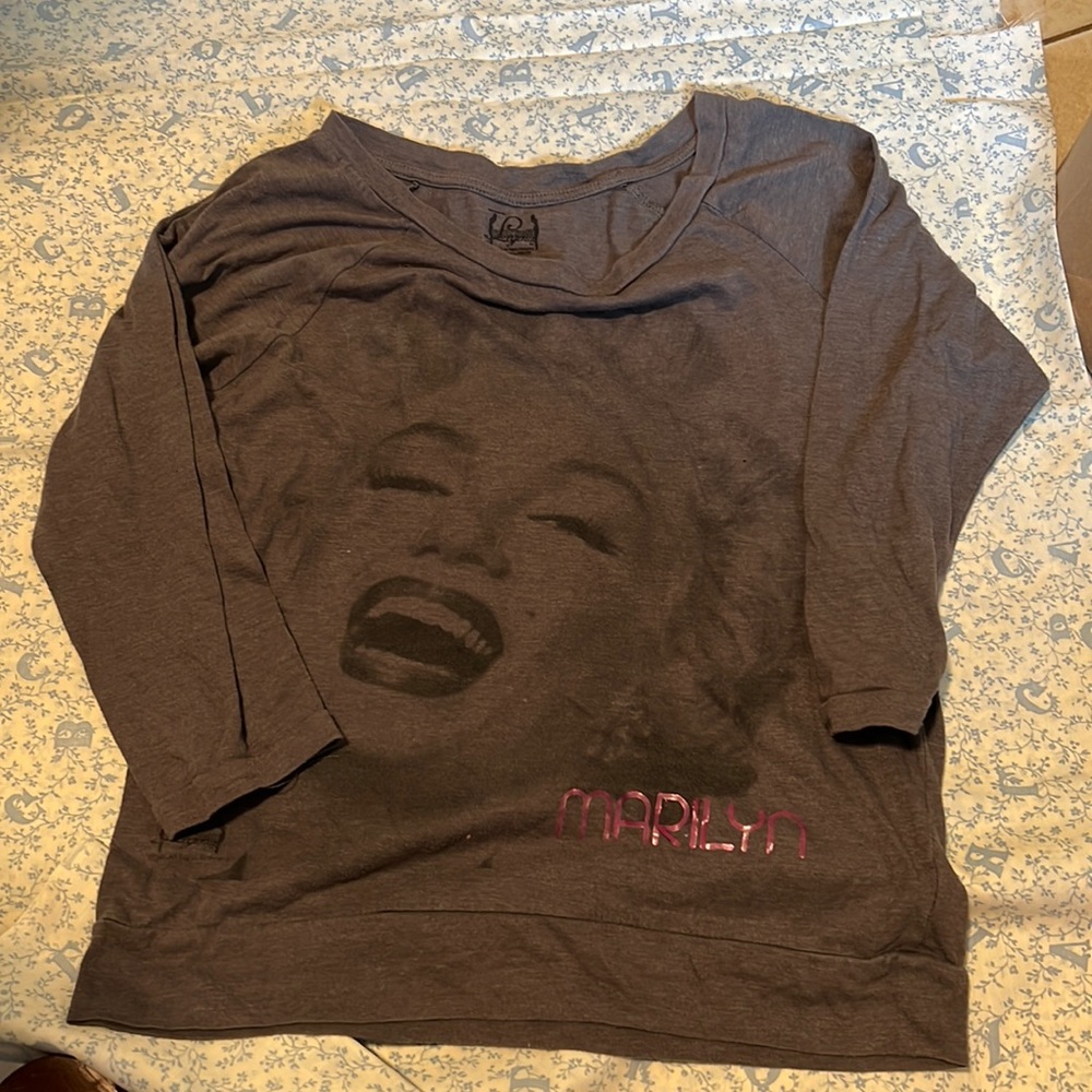 Marilyn top